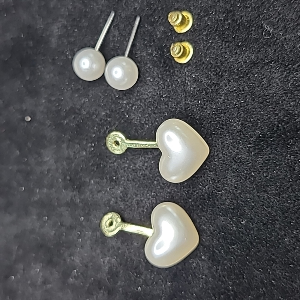 Pearl Heart Earrings White Gold Tone Lightweight Stud Brand New Hypoallergenic - Picture 4 of 5